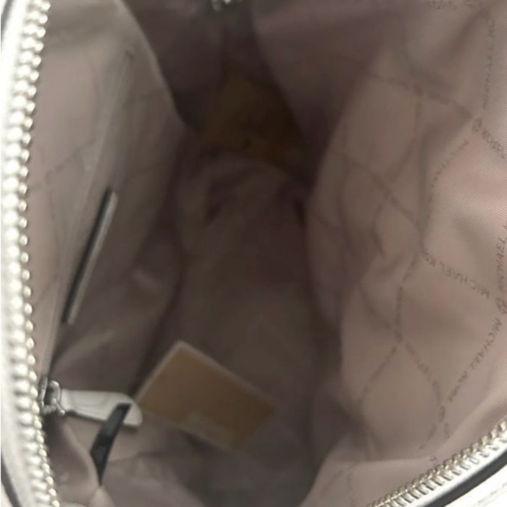 Michael Kors White Quilted Leather Backpack Silver Hardware Front Zip Pocket - Picture 8 of 11